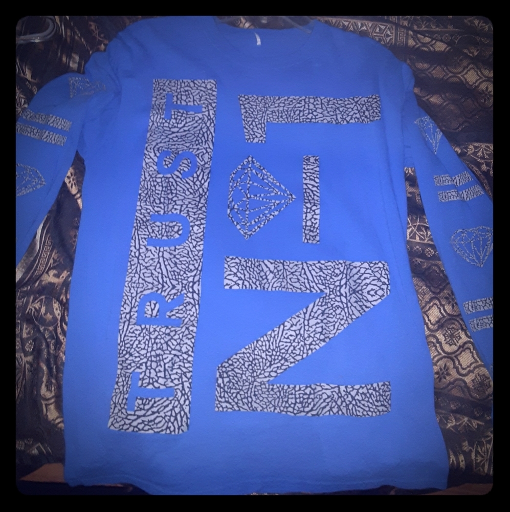 Blue tshirt
